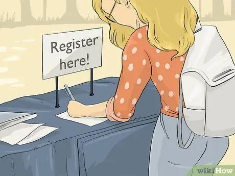 Будьте осторожны в том, чтобы заставить парня позвонить вам Step 10