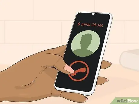 Будьте осторожны, заставляя парня позвонить вам Step 14