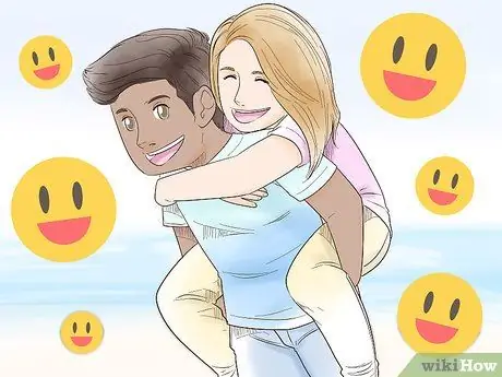 Заставь парня пообщаться с тобой Шаг 7