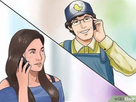 Ухаживайте за птенцом, если мама уходит. Шаг 7