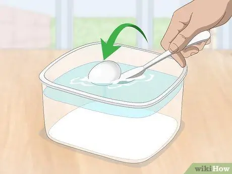 Как определить живые или мертвые утиные яйца Шаг 9