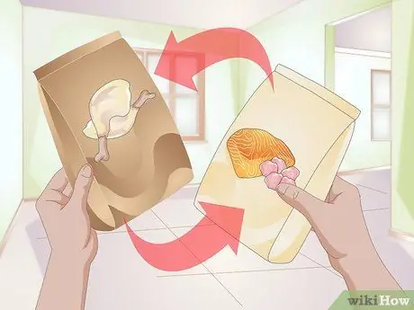 Выберите корм для котенка Шаг 10