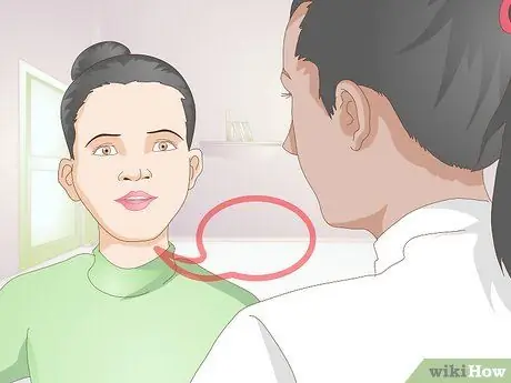 Посадите кошку на диету с ограничением ингредиентов, шаг 1