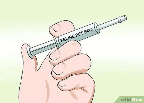 Сделайте кошке клизму дома Шаг 5