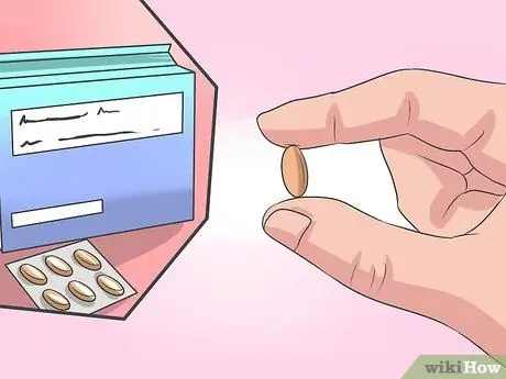 Лечить ленточного червя у кошек Шаг 6