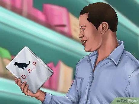 Используйте продукты с феромонами для собак Шаг 4