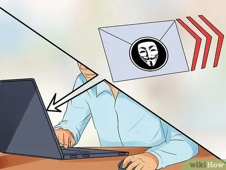 Скажите кому-нибудь, что у него неприятный запах изо рта Шаг 11