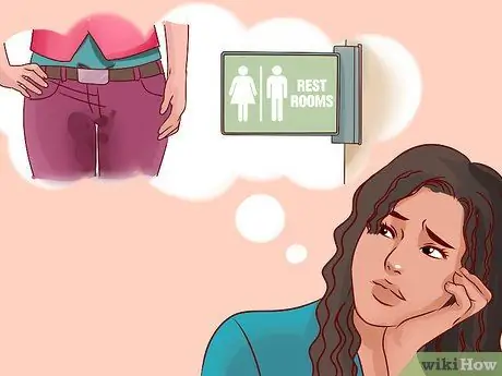 Справиться, если вы писаете, смеясь на публике, шаг 6