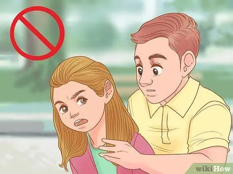 Избегайте объятий Шаг 10