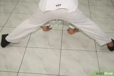 Делайте шпагаты в боевых искусствах Шаг 7