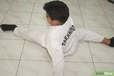 Делайте шпагаты в боевых искусствах Шаг 8