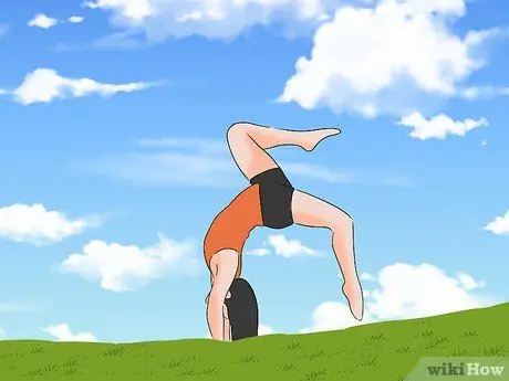 Станьте гимнасткой-самоучкой Шаг 13