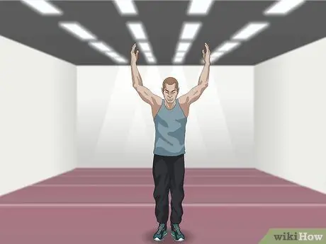 Сделайте полный шаг стоя 2