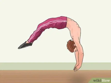 Выполните прыжок руками с высокой спинкой, шаг 11