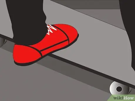 BS 180 (зад 180 на скейтборде) Шаг 3