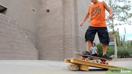 Станьте потрясающим скейтбордистом Шаг 6