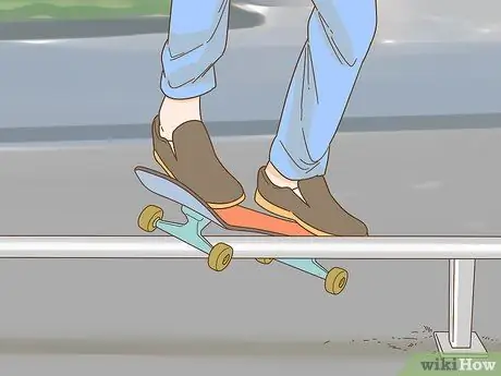 Frontside Boardslide Шаг 6