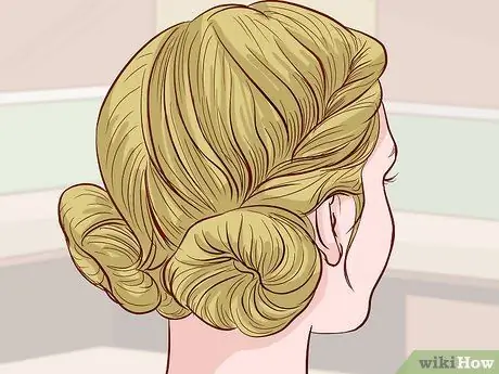 Носите волосы, когда катаетесь на лыжах Шаг 7