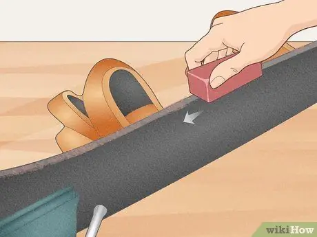 Очистите ржавые края сноуборда, шаг 4