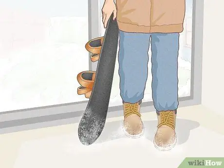 Очистить ржавые края сноуборда Шаг 8