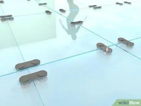 Безопасная прогулка по стеклянной крыше Шаг 1