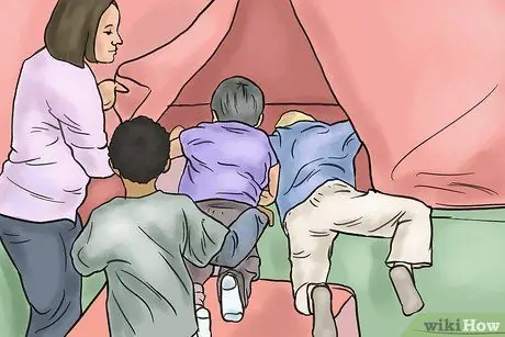 Обеспечьте безопасность детей в домах для прыжков, шаг 3