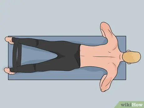 Выполняйте отжимания в одиночку, шаг 02