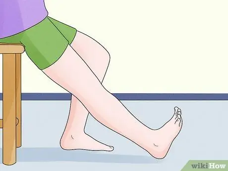 Проверьте рефлекс Бабинского, шаг 1