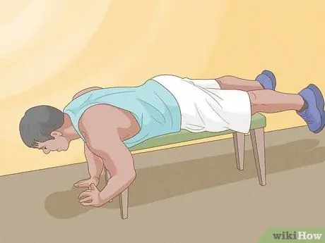 Сделайте гиперэкстензию дома Шаг 1