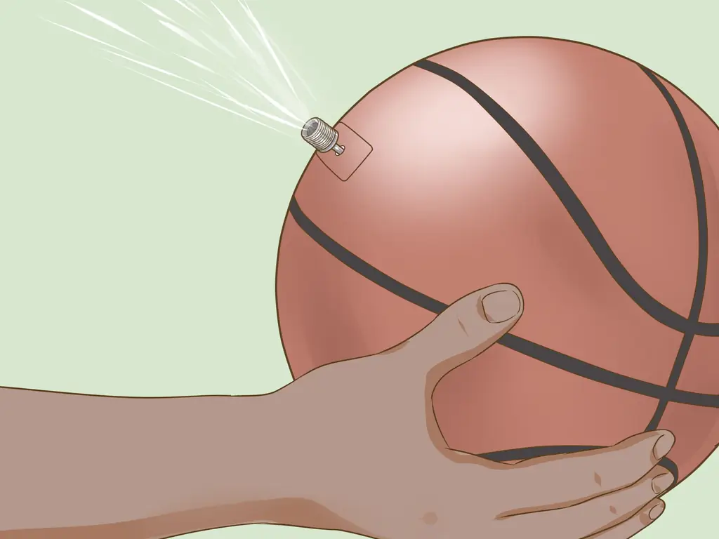 Как накачать баскетбольный мяч Spalding Neverflat: 11 шагов
