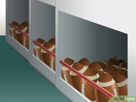 Надуть футбольный мяч Шаг 13