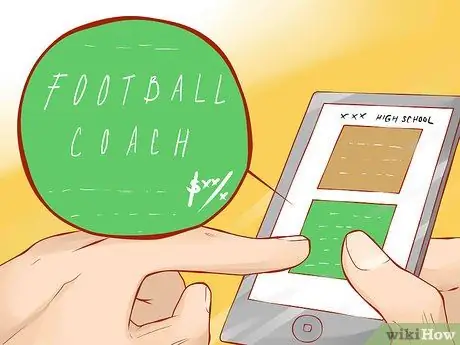 Будьте тренером по футболу в старших классах. Шаг 4