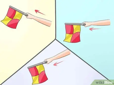 Понимание сигналов помощника судьи по футболу Шаг 3