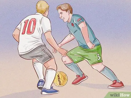 Играть в футзал Шаг 13