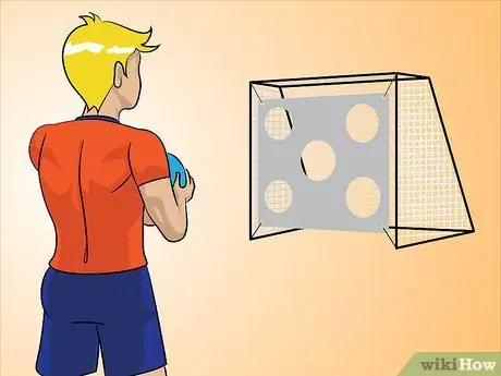 Забивайте голы в футбольном матче, шаг 3