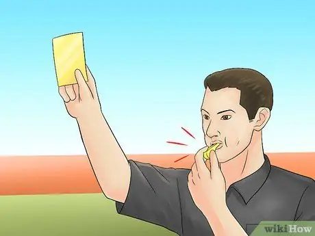 Играть в футбол в помещении Шаг 5