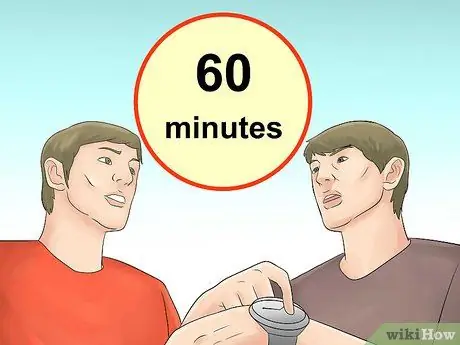 Играть в футбол в помещении Шаг 9