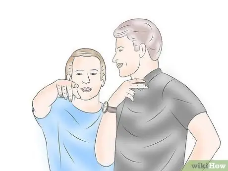 Играть за вратаря по футзалу Шаг 4