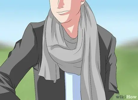 Наденьте футбольный шарф. Шаг 11