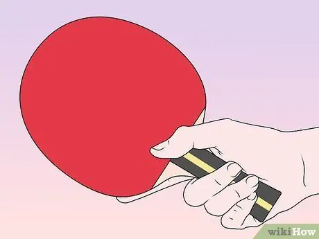 Держите ракетку для пинг-понга Шаг 13