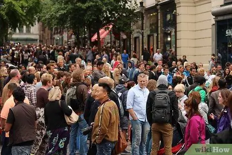 Выглядите менее американским во время гастролей по Европе Шаг 1