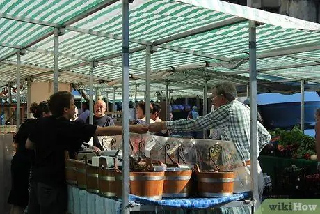 Выглядите менее американским во время гастролей по Европе Шаг 5