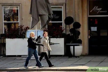 Выглядите менее американским во время гастролей по Европе Шаг 9