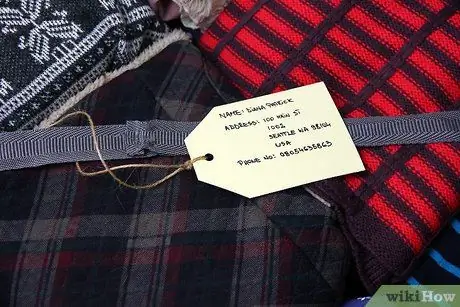 Упакуйте чемодан на 7-дневный отпуск за границей Шаг 6