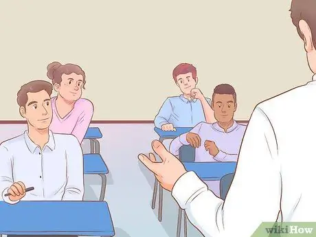 Найдите занятие в скучном классе Шаг 12