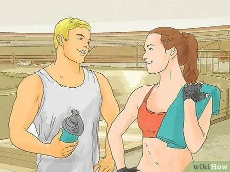 Флирт с использованием языка тела (девушки), шаг 2