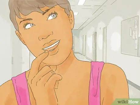 Флирт с использованием языка тела (девушки), шаг 4