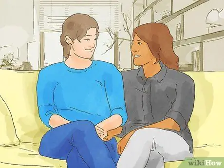 Флирт с использованием языка тела (девушки), шаг 9