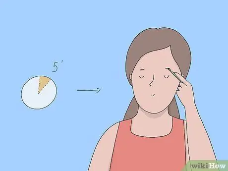 Нанесите перекись бензоила, шаг 4