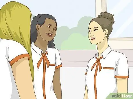 Будь популярной девушкой в частной школе Шаг 3